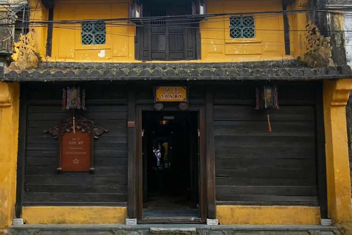 Tan Ky Old House